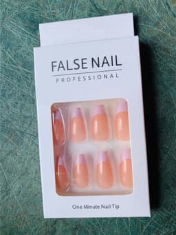 Nails come with gum
